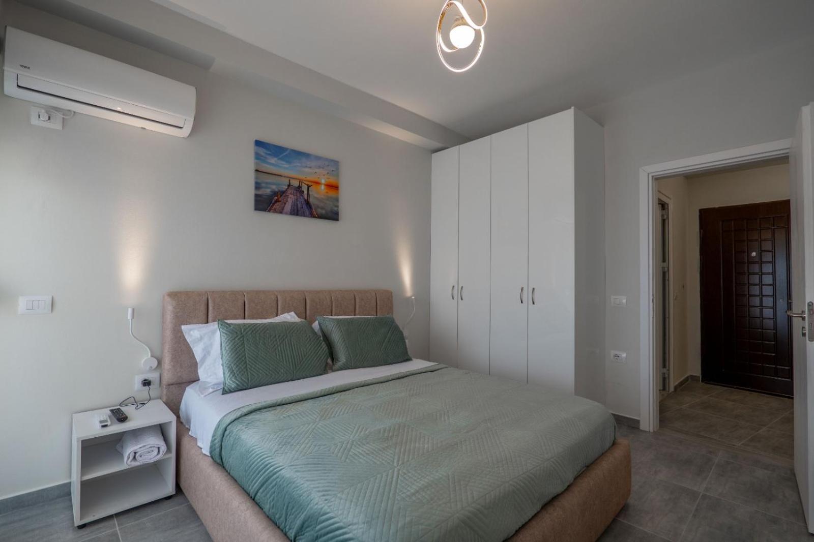 Esel Apartments Sarandë Exterior foto