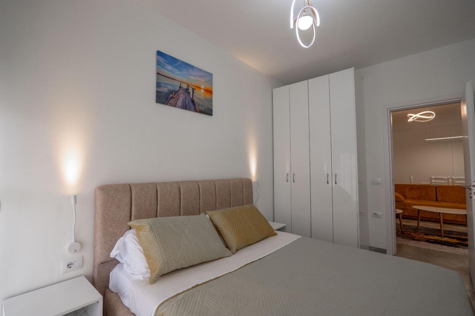 Esel Apartments Sarandë Exterior foto